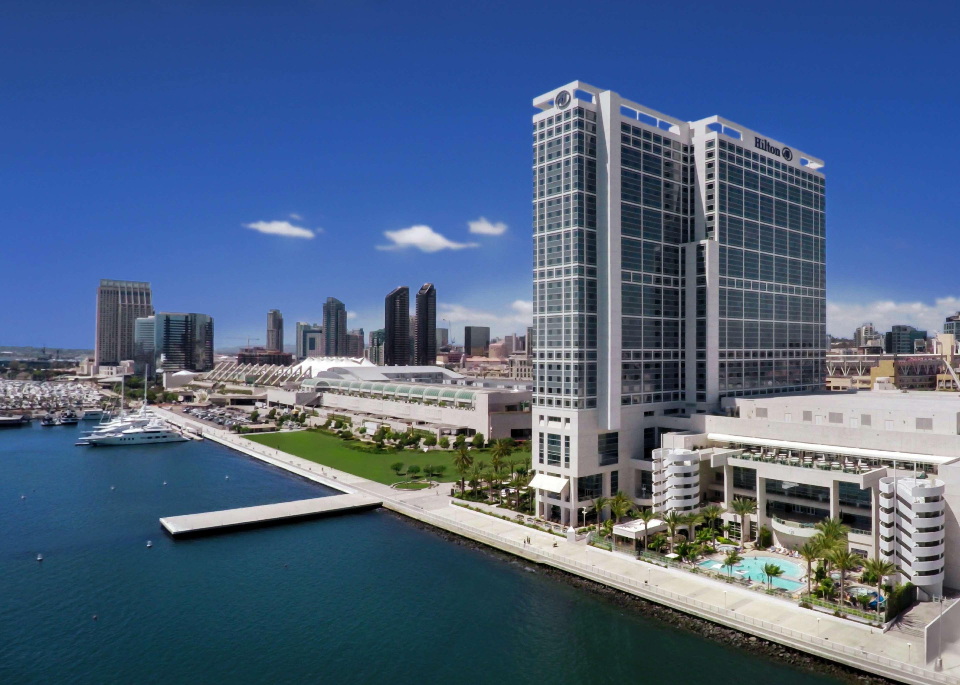 Hilton San Diego Bayfront Exterior photo
