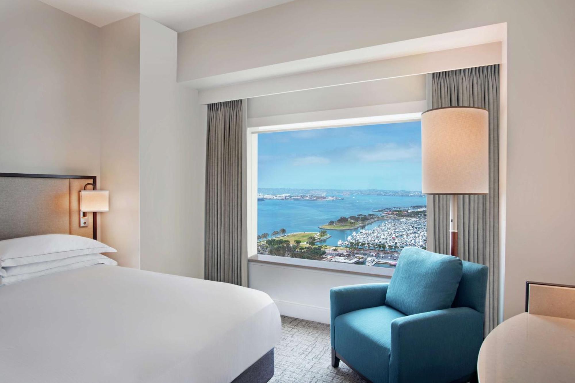 Hilton San Diego Bayfront Exterior photo
