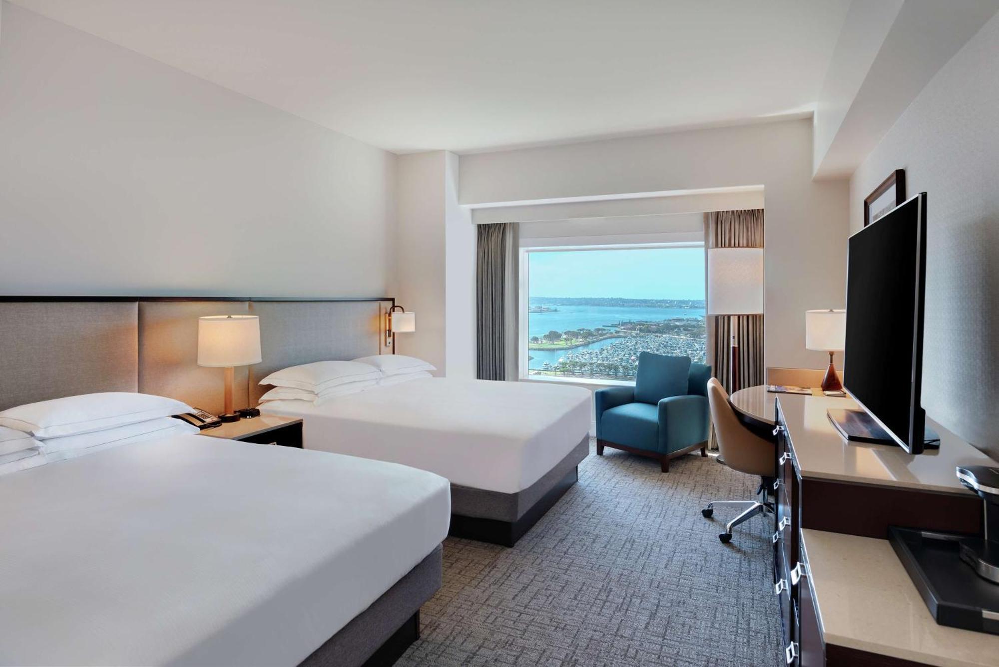 Hilton San Diego Bayfront Exterior photo